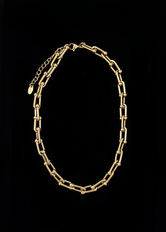 A Tone Link Necklace