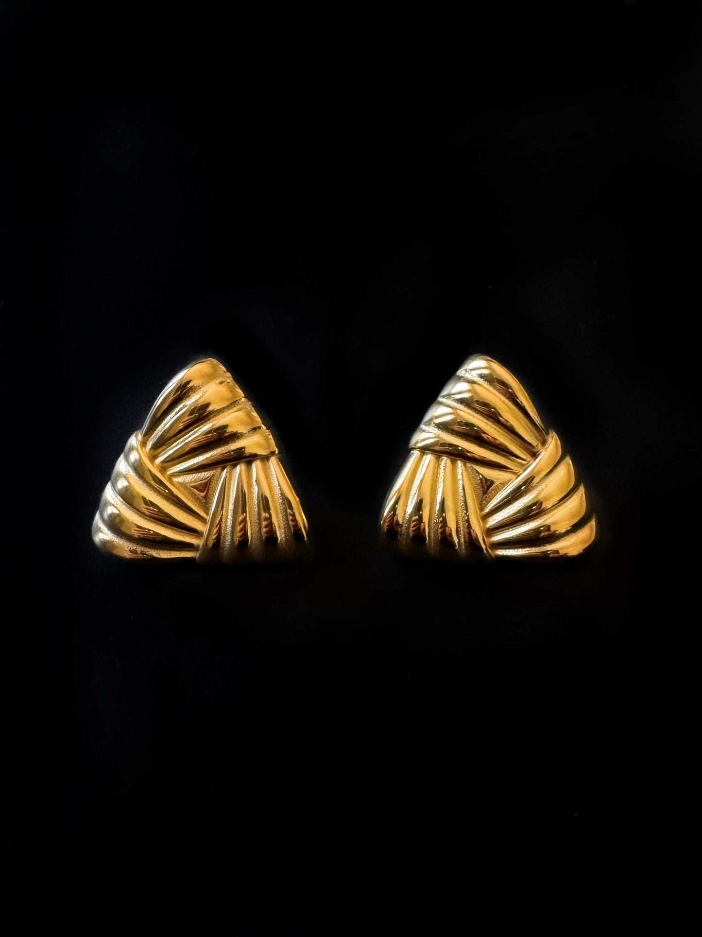 Eternelle Earrings