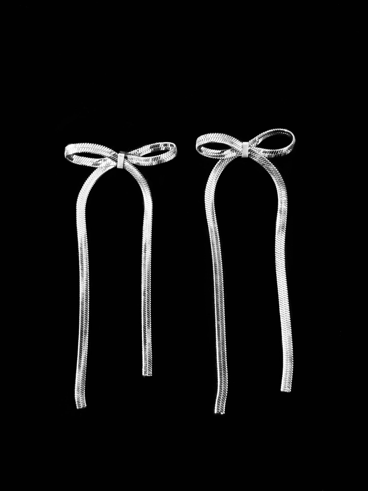 Isla Ribbon Earrings - Silver